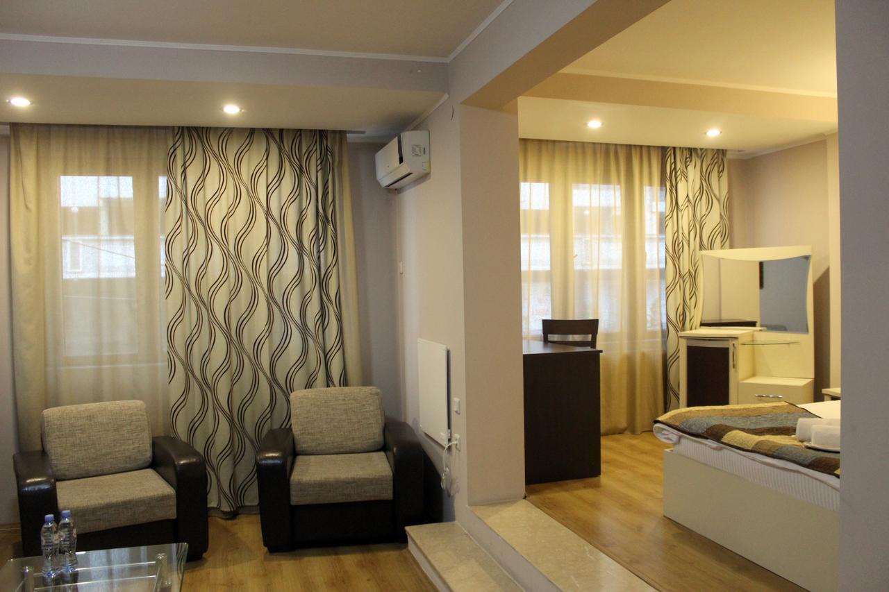 Iar Hotel Batumi Exterior foto
